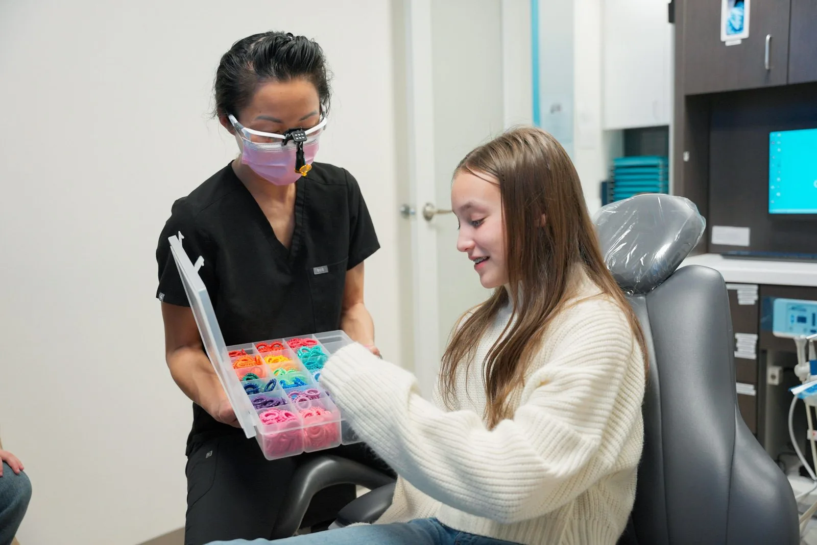Dr. Quynh Nguyen smiling at Oasis Dental